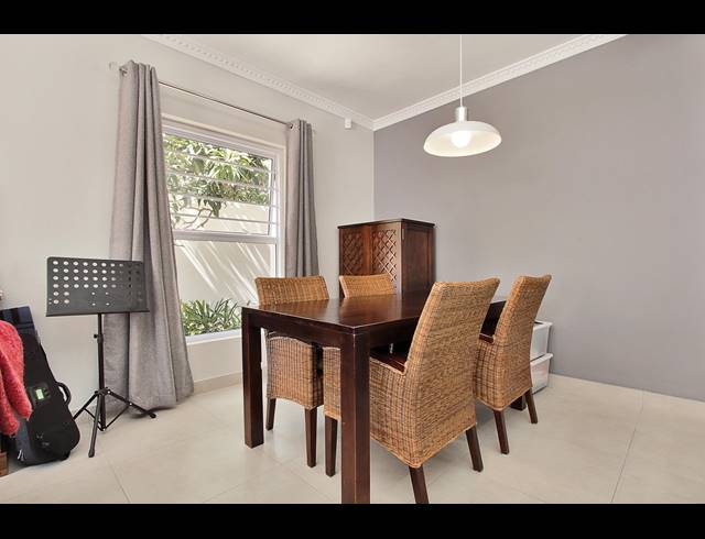 3 BEDROOM TOWNHOUSE TO LET IN KENILWORTH UPPER